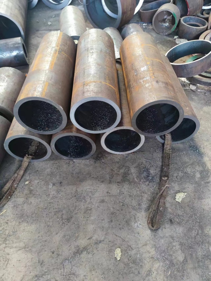 冀州冀州冀州12Cr1MovG无缝钢管切割